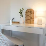 In Lerchenberg Mit Grosser Terrasse By Interhome * 美因茨