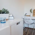 公寓 In Lerchenberg Mit Grosser Terrasse By Interhome *