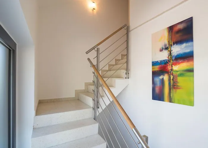 In Lerchenberg Mit Grosser Terrasse By Interhome Apartamento Mainz
